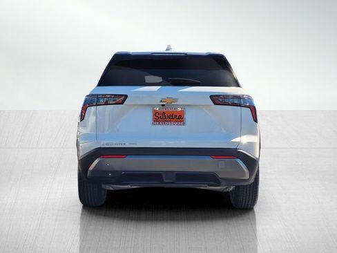 Used 2026 Chevrolet Equinox LT image 6