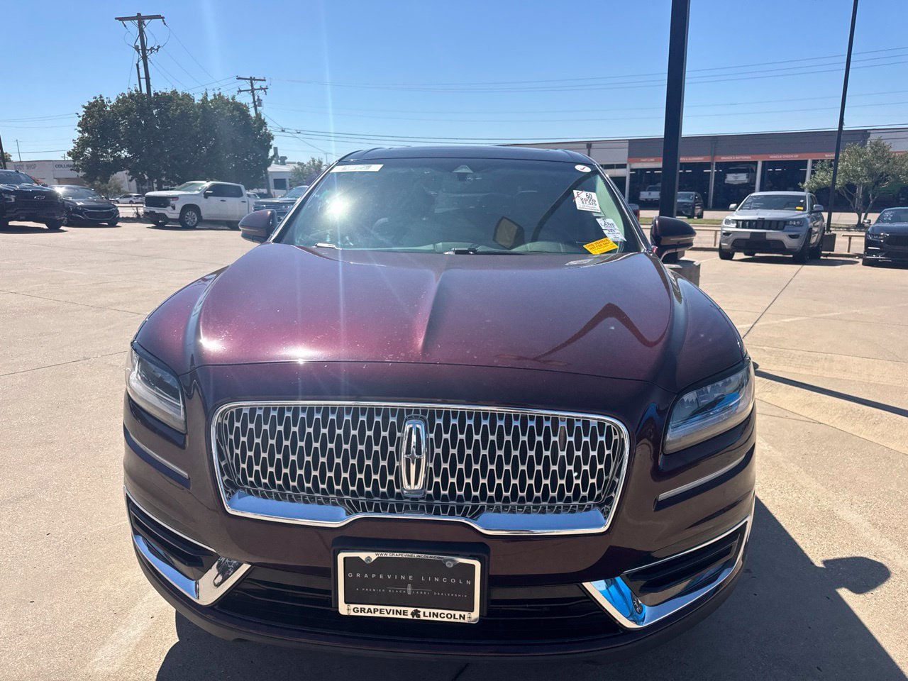 Used 2020 Lincoln Nautilus Reserve w/ Cargo Utility Package AWD/4WD image 2