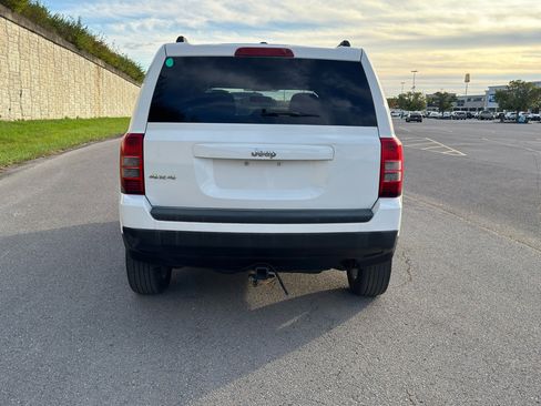 Used 2011 Jeep Patriot Latitude image 5