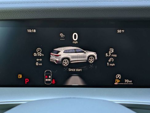 Certified 2026 Volkswagen Tiguan SE R-Line FWD image 38