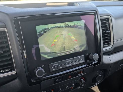 Used 2024 Nissan Frontier SV w/ Technology Package RWD image 24