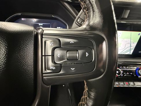 Used 2025 GMC Sierra 2500 AT4 AWD/4WD image 18