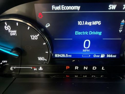 Used 2022 Ford Escape SE FWD image 13