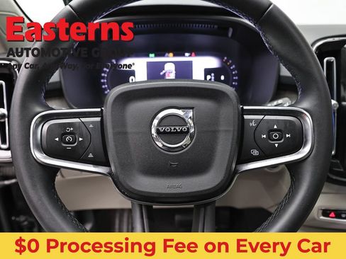 Used 2023 Volvo XC40 B5 Plus AWD/4WD image 10