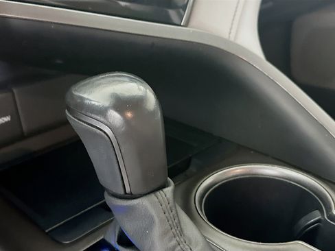 Used 2022 Toyota Camry SE image 21