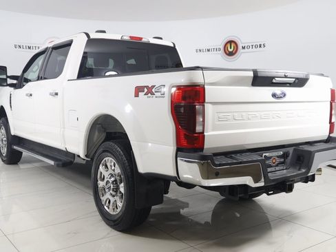 Used 2022 Ford F250 Lariat w/ Chrome Package image 4