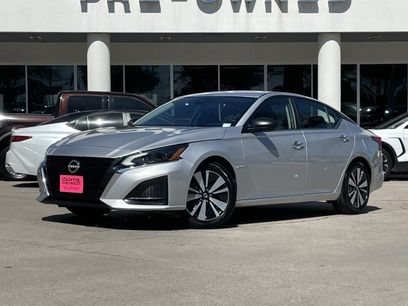 Used 2024 Nissan Altima 2.5 SV