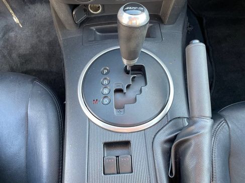 Used 2008 MAZDA MX-5 Miata Touring w/ Interior Trim Pkg RWD image 12