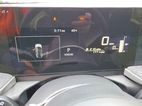 Used 2026 Nissan Kicks SV w/ Charging Package image 8