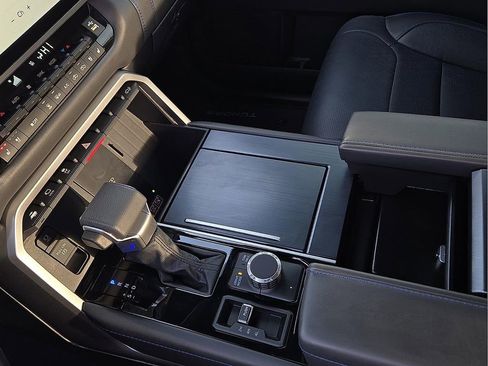 Used 2025 Toyota Tundra Platinum image 21