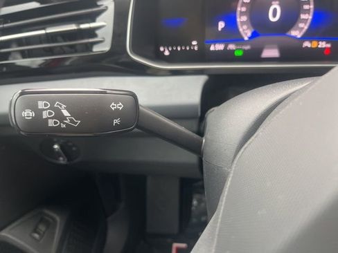 New 2026 Volkswagen Jetta SE FWD image 11