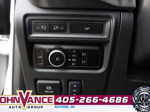 Used 2023 Ford F150 Lariat w/ Equipment Group 502A High image 32