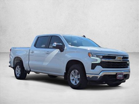 Used 2023 Chevrolet Silverado 1500 LT w/ Work Truck Package AWD/4WD image 3