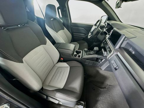 Used 2025 Toyota 4Runner TRD Off-Road image 31