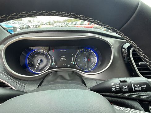 New 2026 Chrysler Pacifica Select FWD image 24