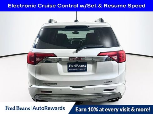 Used 2017 GMC Acadia Denali AWD/4WD image 7
