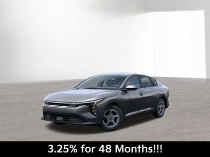New 2025 Kia K4 LXS