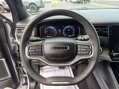 Used 2024 Jeep Wagoneer Series II AWD/4WD image 16