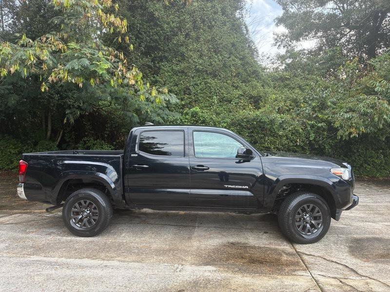 Used 2020 Toyota Tacoma SR5 RWD image 4