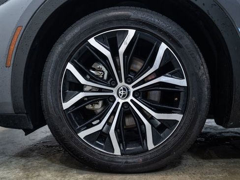 Certified 2024 Toyota Crown Limited image 11