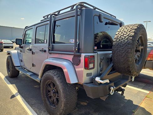 Used 2014 Jeep Wrangler Unlimited Sahara w/ Connectivity Group image 4