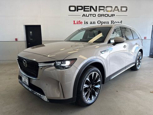Certified 2026 MAZDA CX-90 Plug-In Hybrid w/ Premium Plus AWD/4WD image 2