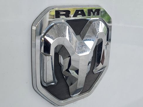 Used 2023 RAM ProMaster 2500 image 5