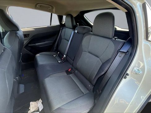 Used 2024 Subaru Crosstrek 2.0i Premium AWD/4WD image 18
