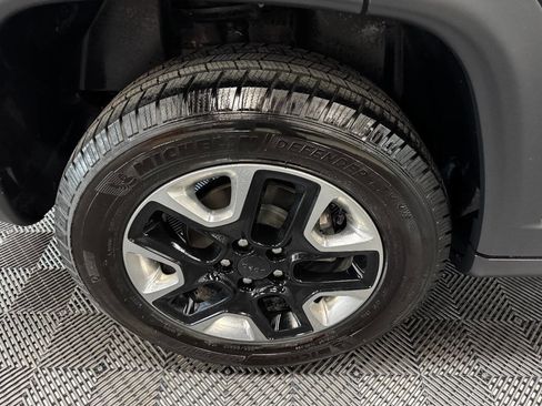 Used 2018 Jeep Compass Trailhawk w/ Safe & Security Group image 17