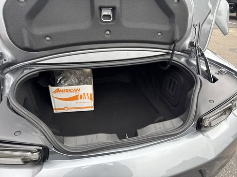 Used 2020 Chevrolet Camaro SS image 28