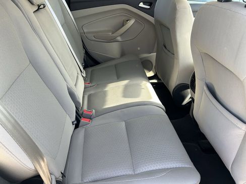 Used 2018 Ford Escape SE FWD image 9