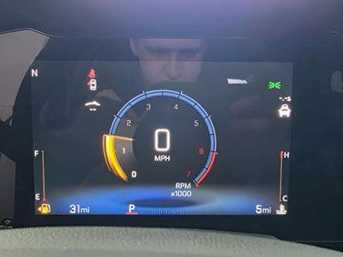 New 2026 Chevrolet Trax RS w/ Sunroof Package FWD image 18