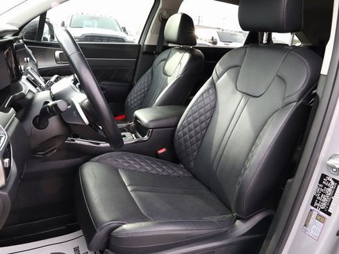 Used 2023 Kia Sorento SX image 14