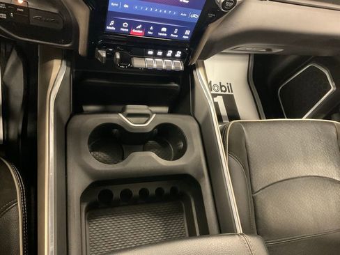 Used 2024 RAM 3500 Laramie image 17