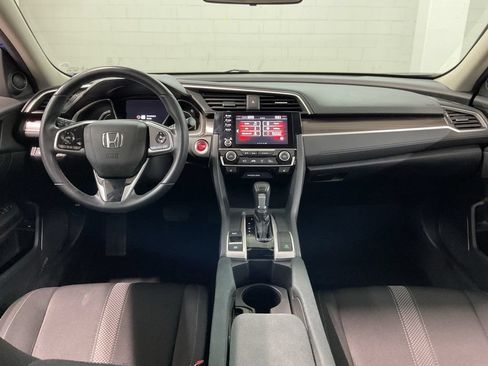 Used 2019 Honda Civic EX image 7