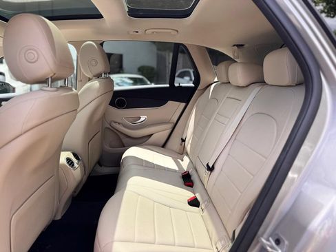 Used 2022 Mercedes-Benz GLC 300 4MATIC w/ Multimedia Package Lite image 26