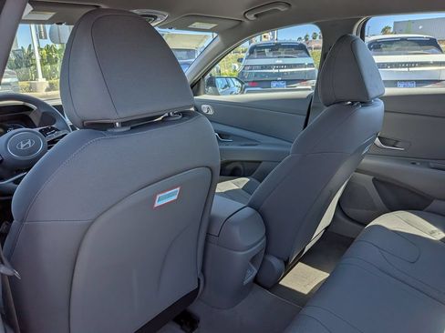 New 2026 Hyundai Elantra SE FWD image 28
