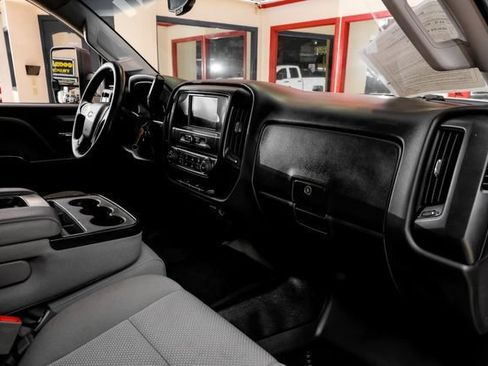 Used 2019 Chevrolet Silverado 2500 W/T AWD/4WD image 13