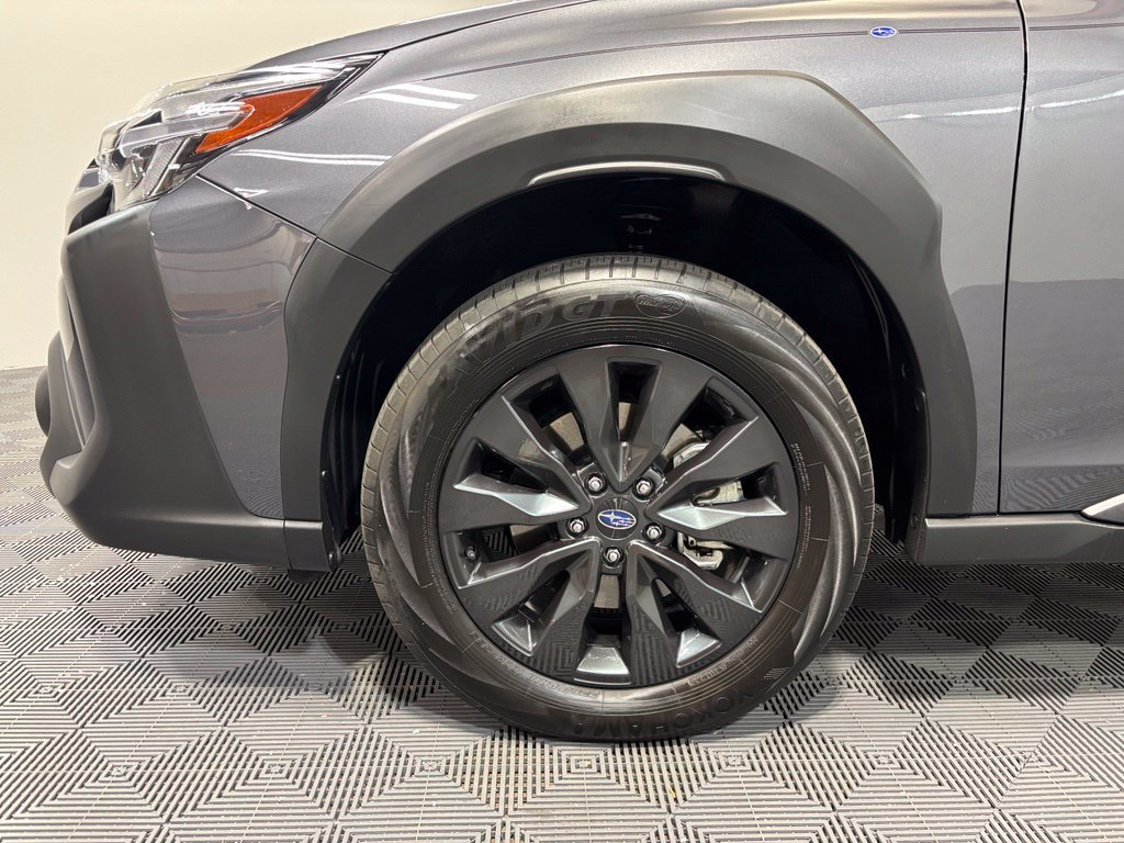 Used 2024 Subaru Outback Onyx Edition XT AWD/4WD image 9