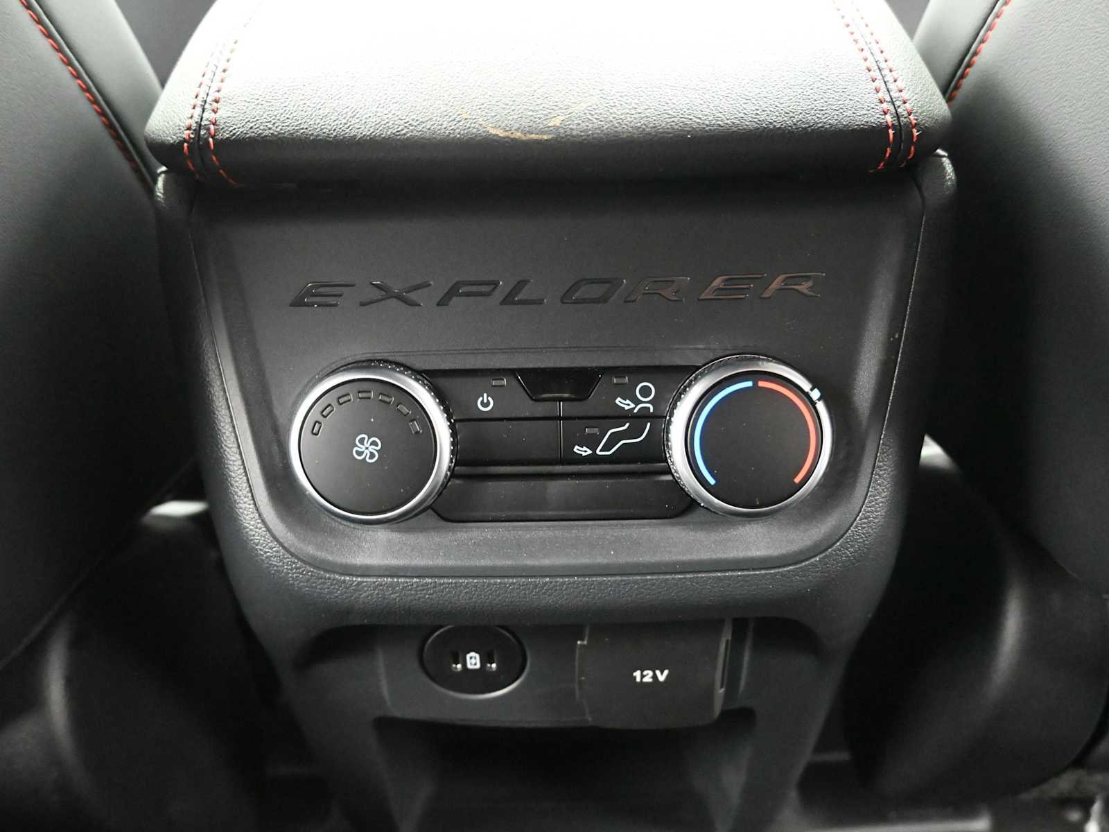 New 2026 Ford Explorer ST-Line w/ ST-Line Street Pack AWD/4WD image 17