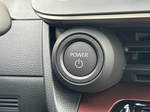 New 2026 Toyota Prius Plug-In Hybrid FWD image 25