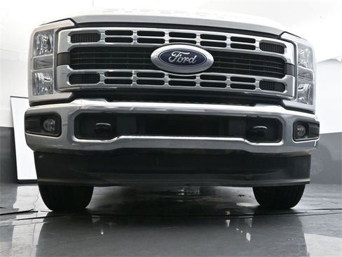 Used 2024 Ford F250 XLT image 31