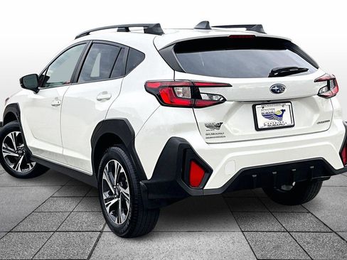 Used 2024 Subaru Crosstrek 2.0i Premium image 2