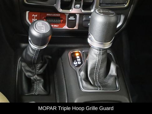 New 2026 Jeep Gladiator Mojave AWD/4WD image 13