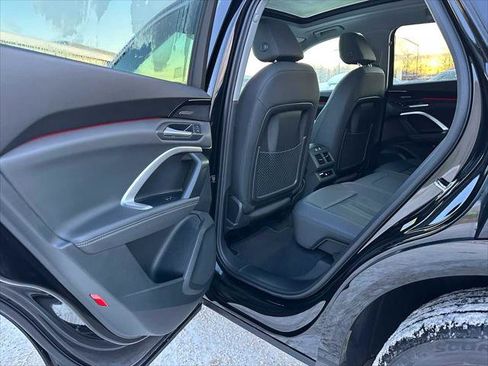 New 2025 Audi Q5 Premium Plus image 15