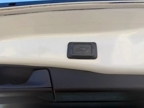 Used 2021 Toyota RAV4 XSE w/ XSE Grade Weather Package AWD/4WD image 28
