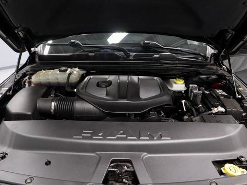 Used 2025 RAM 1500 Laramie w/ Sport Appearance Package AWD/4WD image 18