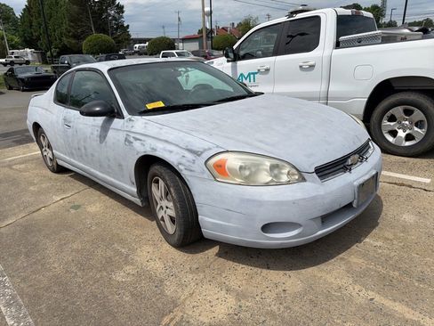 Used 2007 Chevrolet Monte Carlo LS FWD image 3