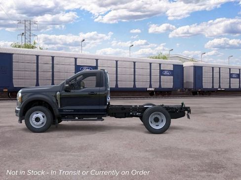 New 2026 Ford F550 4x4 Regular Cab Super Duty image 3