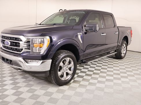 Used 2021 Ford F150 XLT w/ Equipment Group 302A High image 11